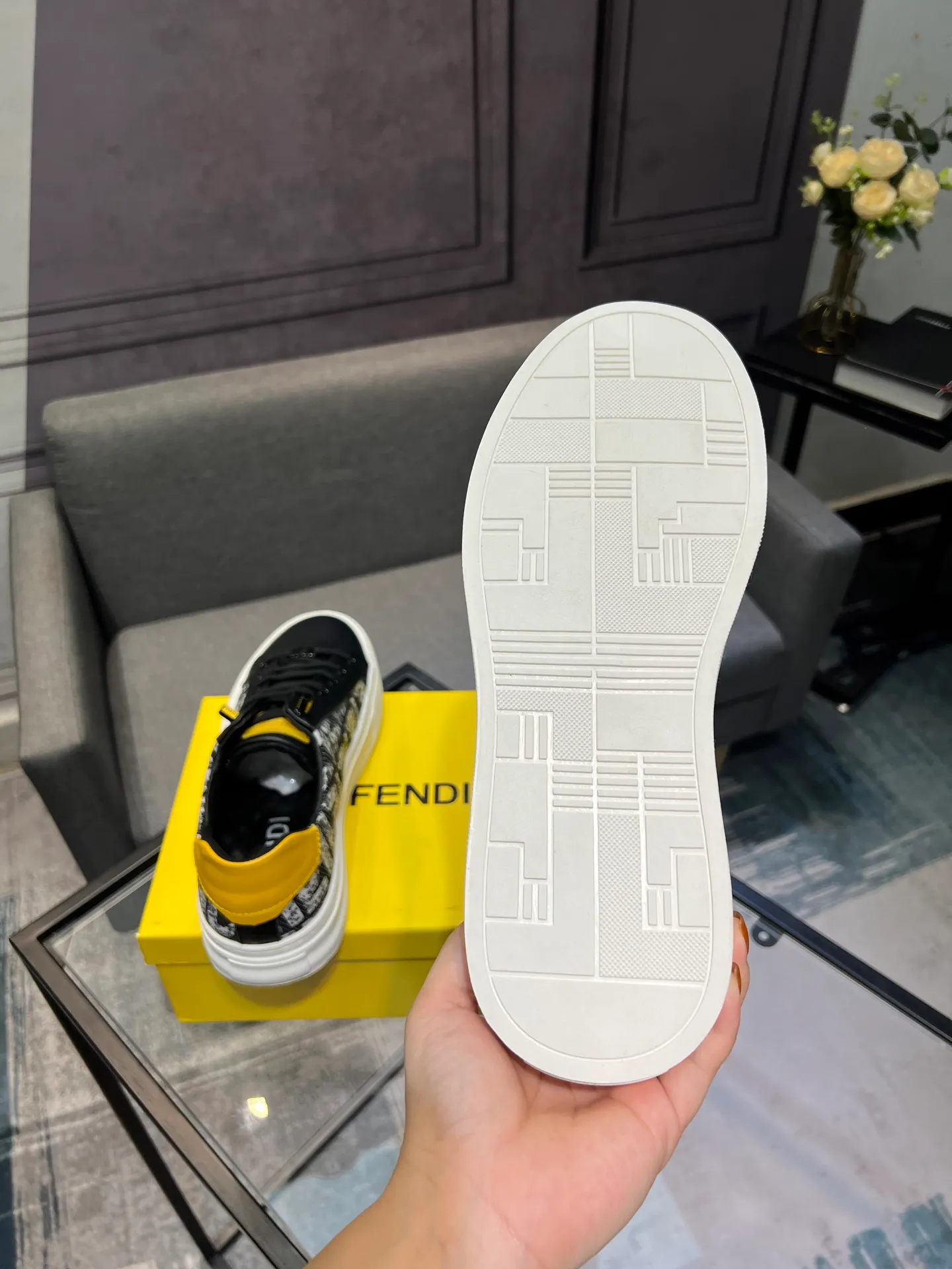 Men's men's shoes 💰400 [FENDI] Spring and Autumn new style 🙈original replica! Reproduced from the original 💯, the workmanship is top-notch, 💪💪💪 cowhide leather upper ➕ genuine leather feet, 👻 suitable for all kinds of travel! Number of yards 38-44